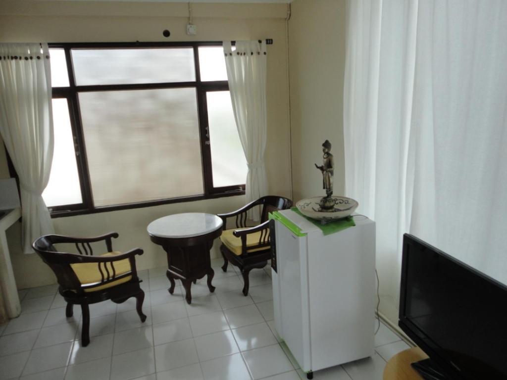 Urbanview Hotel Wayan Mansion Denpasar Camera foto